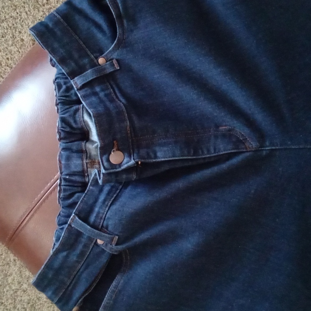 Sz 18 EILEEN FISHER DARK WAS JEANS